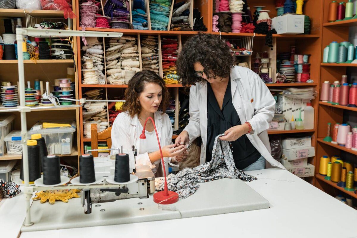 Ghid pas cu pas despre cum sa iti amenajezi propriul atelier de broderie