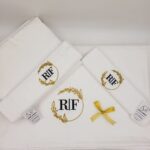 Lenjerie de pat 100% bumbac personalizata prin broderie Cadou